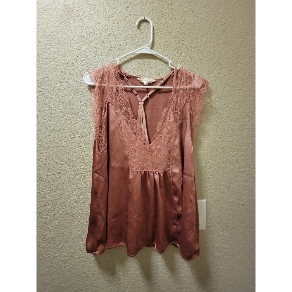 Love Stitch Kaylee Saton Blouse In Vintage Rose Size Small